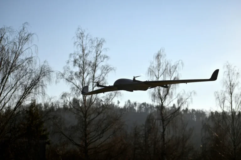 Tactical Grade IMU and Gyroscopes for UAV and drone applications. 高階商用、軍用無人機應用需要可靠度極佳的MEMS IMU 與陀螺儀